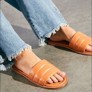 Vicenza quilted women's puff leather flat sandal slip on 9 Italian anthropologie